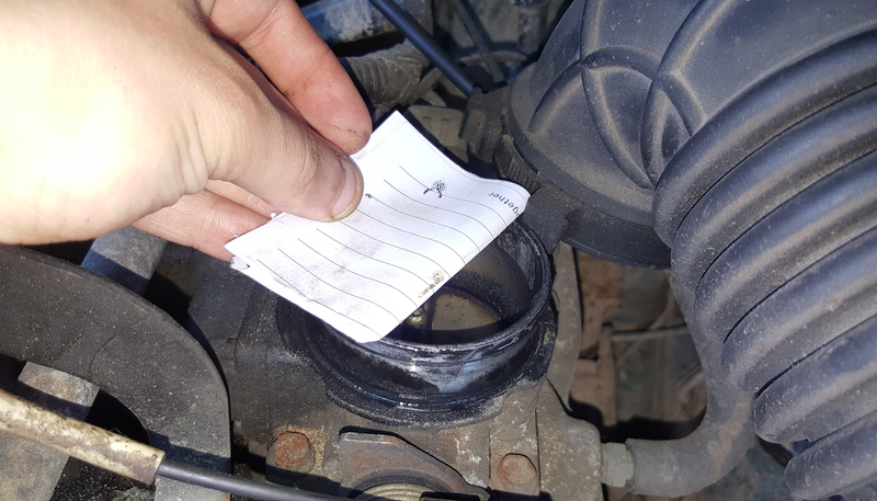Illustration for article titled How I Used A Folded Piece Of Paper To Fix A Stranded Motorist's Car